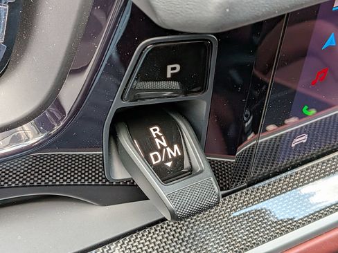 Certified 2025 Porsche Cayenne Turbo AWD/4WD image 18