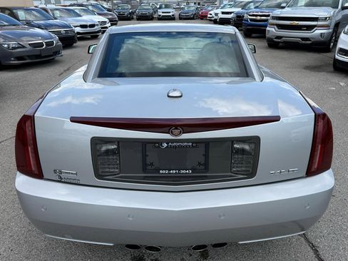 Used 2004 Cadillac XLR image 13