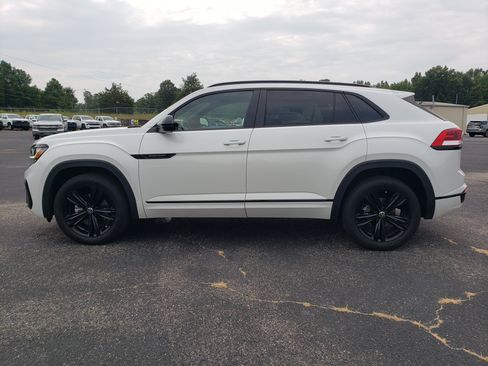 Used 2023 Volkswagen Atlas Cross Sport SEL AWD/4WD image 6