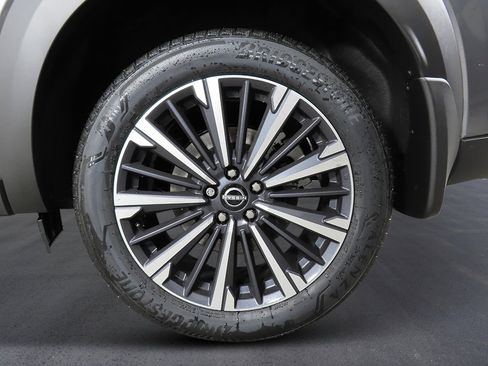 New 2026 Nissan Pathfinder Platinum w/ Cargo Package AWD/4WD image 9