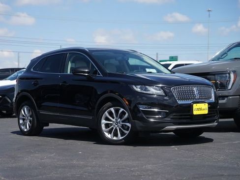 Used 2019 Lincoln MKC Select w/ Select Plus Package FWD image 2