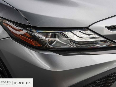 Used 2022 Toyota Camry XSE FWD image 10