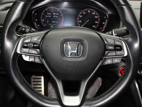 Used 2018 Honda Accord Sport image 22
