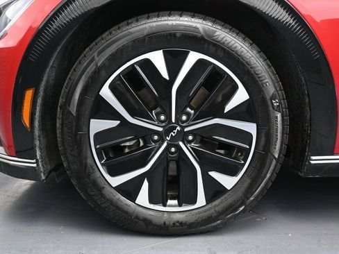 Used 2022 Kia EV6 Wind image 11