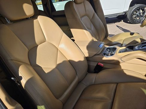 Used 2011 Porsche Cayenne S image 25