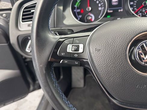 Used 2019 Volkswagen e-Golf SE w/ Driver Assistance Package image 27