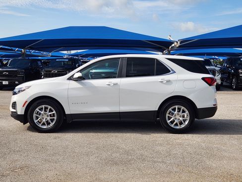 Used 2024 Chevrolet Equinox LT FWD image 3