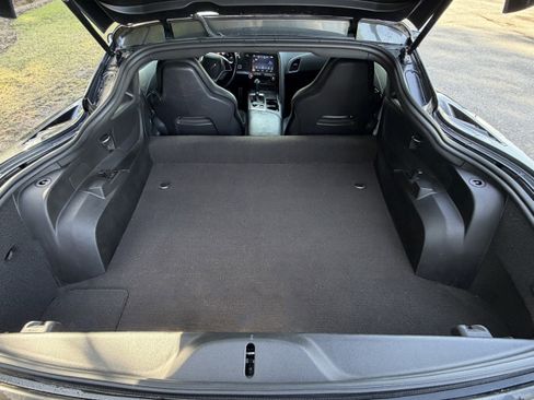 Used 2017 Chevrolet Corvette Stingray Coupe w/ 1LT RWD image 4