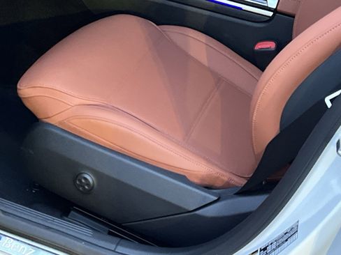 New 2026 Mercedes-Benz C 300 4MATIC Sedan image 12