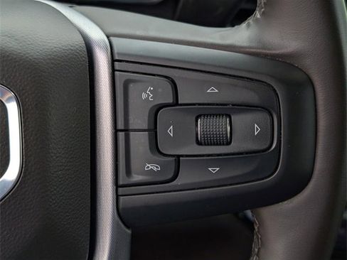 Used 2025 GMC Sierra 1500 SLT image 15