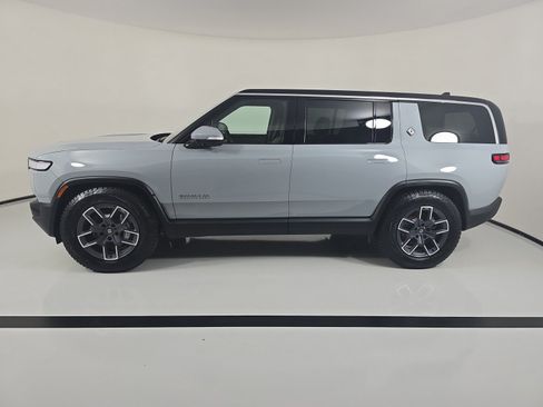 Used 2023 Rivian R1S Adventure AWD/4WD image 2