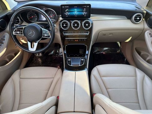 Used 2022 Mercedes-Benz GLC 300 image 18