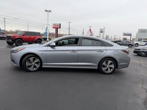 Used 2016 Hyundai Sonata Limited w/ Option Group 02 image 4
