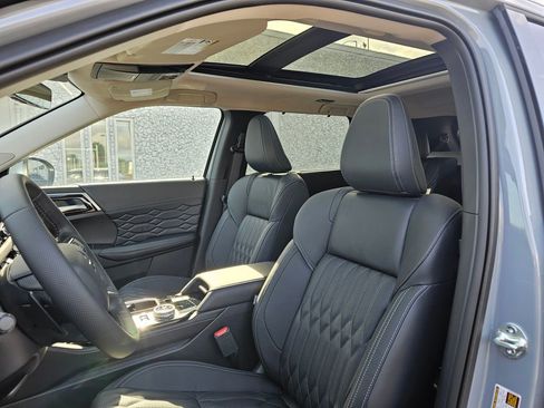 New 2026 Mitsubishi Outlander SEL AWD/4WD image 18