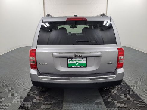 Used 2016 Jeep Patriot High Altitude AWD/4WD image 6