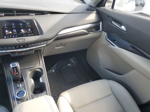 Used 2019 Cadillac XT4 Luxury image 19