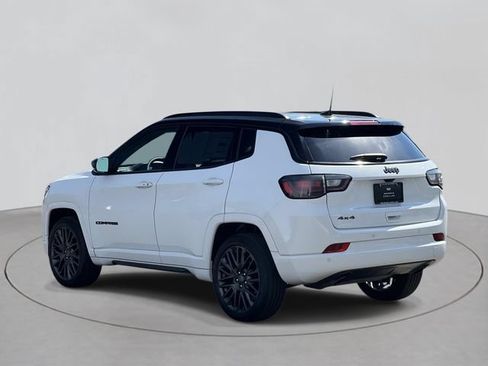 Used 2023 Jeep Compass High Altitude AWD/4WD image 3