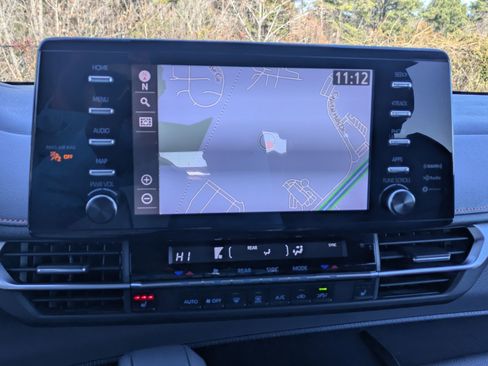 Used 2022 Toyota Sienna XSE image 13