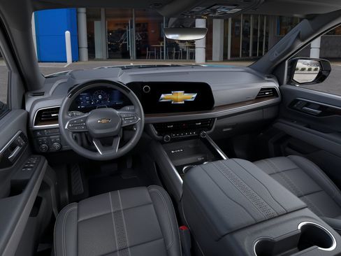 New 2026 Chevrolet Suburban High Country AWD/4WD image 15