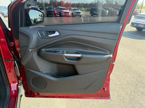 Used 2018 Ford Escape SEL image 21