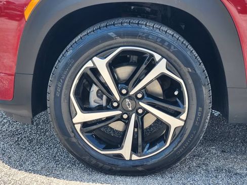 Used 2023 Chevrolet TrailBlazer RS w/ Convenience Package AWD/4WD image 10