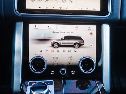 Used 2020 Land Rover Range Rover image 23