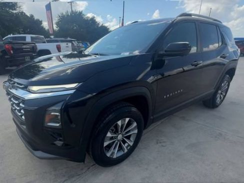 Certified 2025 Chevrolet Equinox LT w/ Convenience Package II AWD/4WD image 4