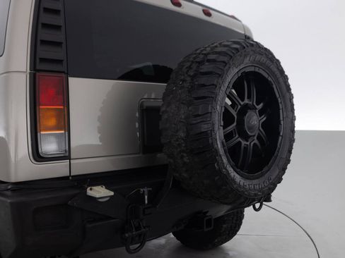 Used 2003 HUMMER H2 w/ Preferred Equipment Group AWD/4WD image 17
