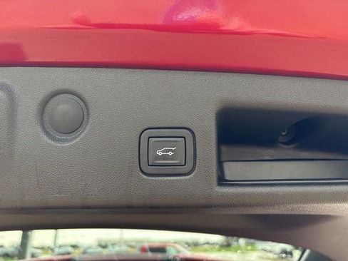 Used 2024 Chevrolet Equinox LT w/ LPO, Floor Liner Package image 18