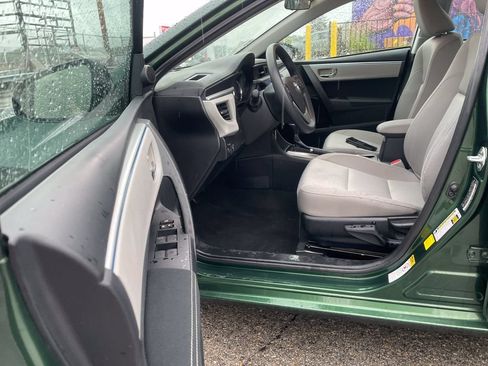 Used 2015 Toyota Corolla LE FWD image 14