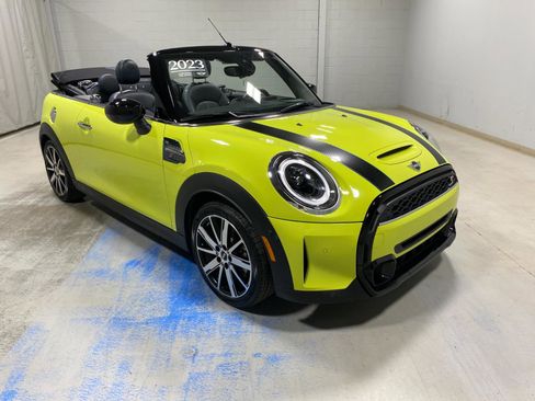 Certified 2023 MINI Cooper S w/ Sidewalk Package image 7