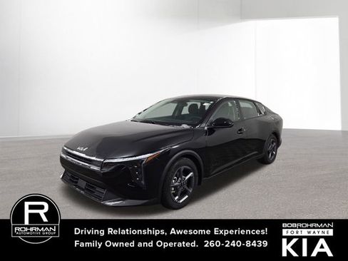 Certified 2025 Kia K4 LXS image 1