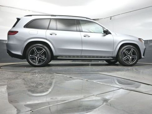 New 2026 Mercedes-Benz GLS 450 4MATIC image 40