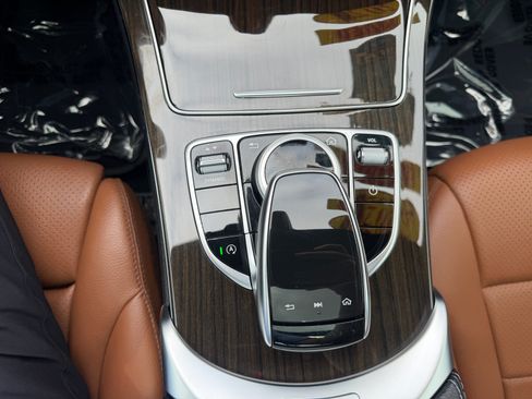 Used 2020 Mercedes-Benz C 300 Sedan image 21