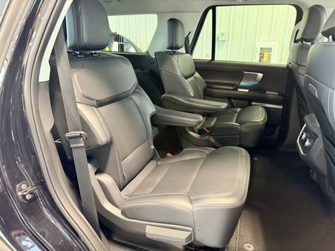 Used 2025 Ford Expedition Platinum AWD/4WD image 24