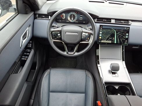 Used 2026 Land Rover Range Rover Velar S AWD/4WD image 4