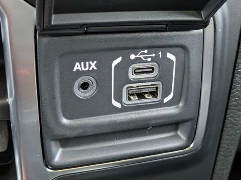 New 2026 Jeep Wrangler Unlimited Sahara AWD/4WD image 22