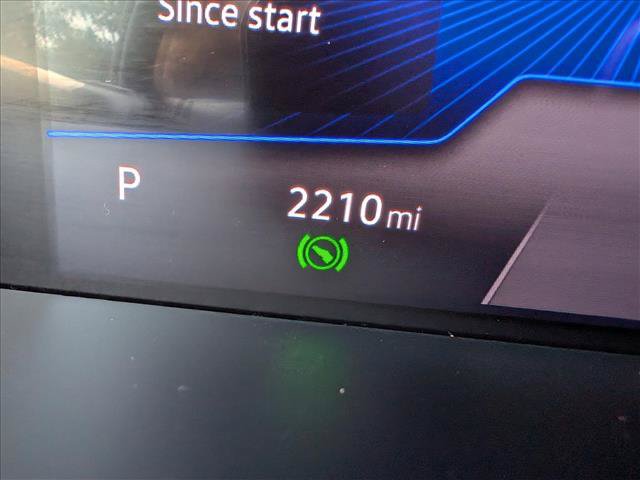 Certified 2025 Volkswagen Taos S FWD image 28