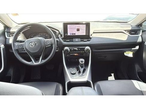 Certified 2025 Toyota RAV4 XLE Premium AWD/4WD image 19