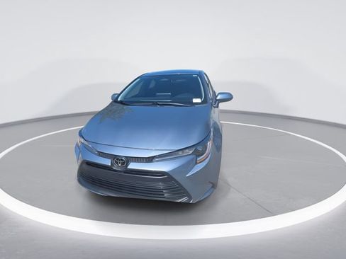 Used 2025 Toyota Corolla LE FWD image 3