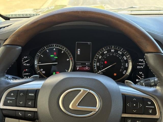 Used 2017 Lexus LX 570 4WD w/ Luxury Package image 30