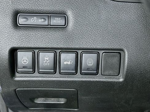 Used 2021 Nissan Murano SL w/ SL Moonroof Package FWD image 16