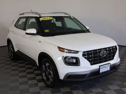 Used 2024 Hyundai Venue SEL