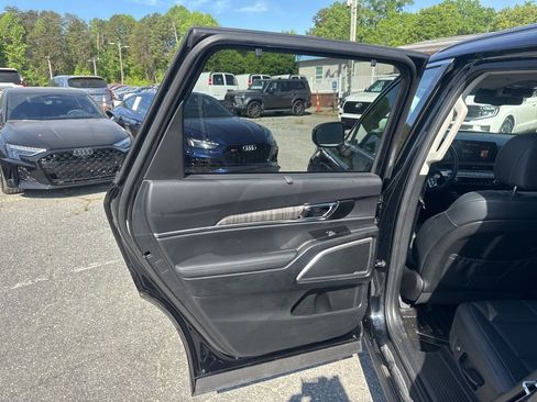 Used 2023 Kia Telluride EX image 27