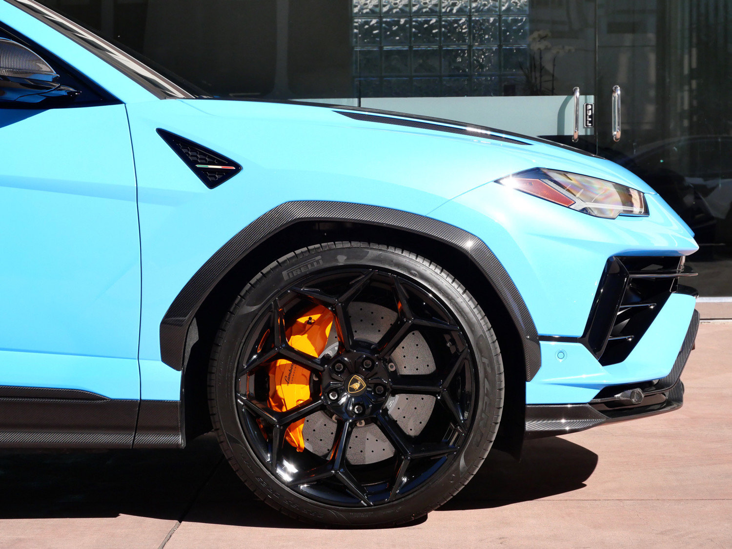 Used 2024 Lamborghini Urus Performante AWD/4WD image 9