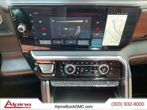 Used 2024 GMC Sierra 1500 Denali Ultimate AWD/4WD image 11