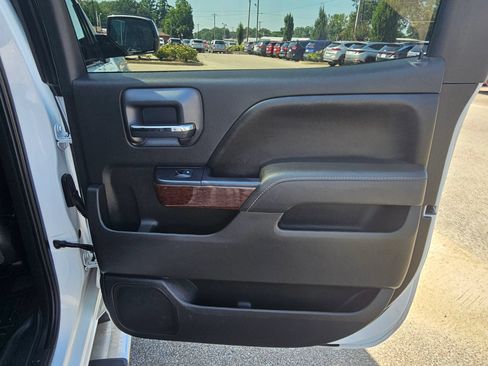 Used 2017 GMC Sierra 1500 SLT AWD/4WD image 6