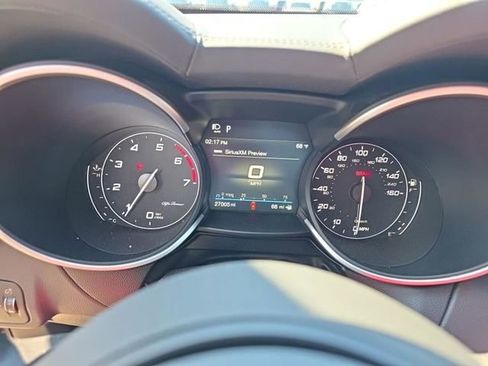 Used 2023 Alfa Romeo Stelvio Veloce image 13