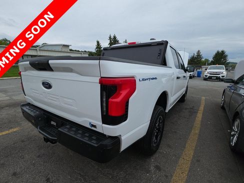 Used 2022 Ford F150 Lightning Pro AWD/4WD image 4