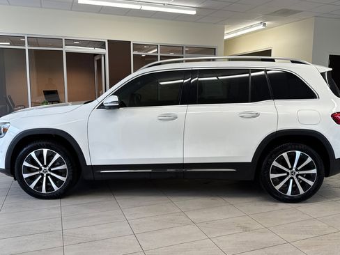 Used 2022 Mercedes-Benz GLB 250 4MATIC w/ Premium Package Lite image 7